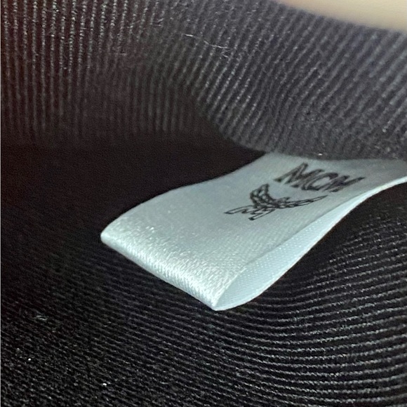 NEW! MCM Persimmon Orange & Black Leather Berlin Soft Box Crossbody - Picture 16 of 17